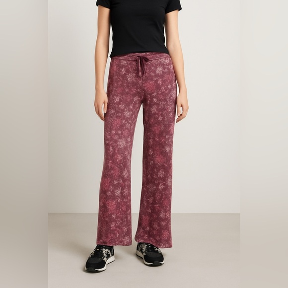 HelloNite! Waffle Lounge Pant wide leg. Holiday Winter snowflake print. size S - Picture 1 of 7